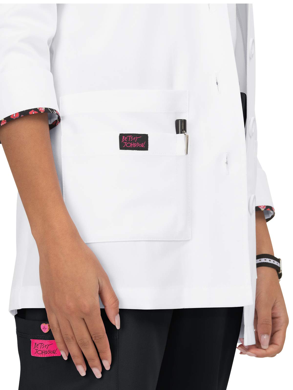 KOI Essentials Canna Women's 5-Pocket Stretch Lab Coat - Image 3